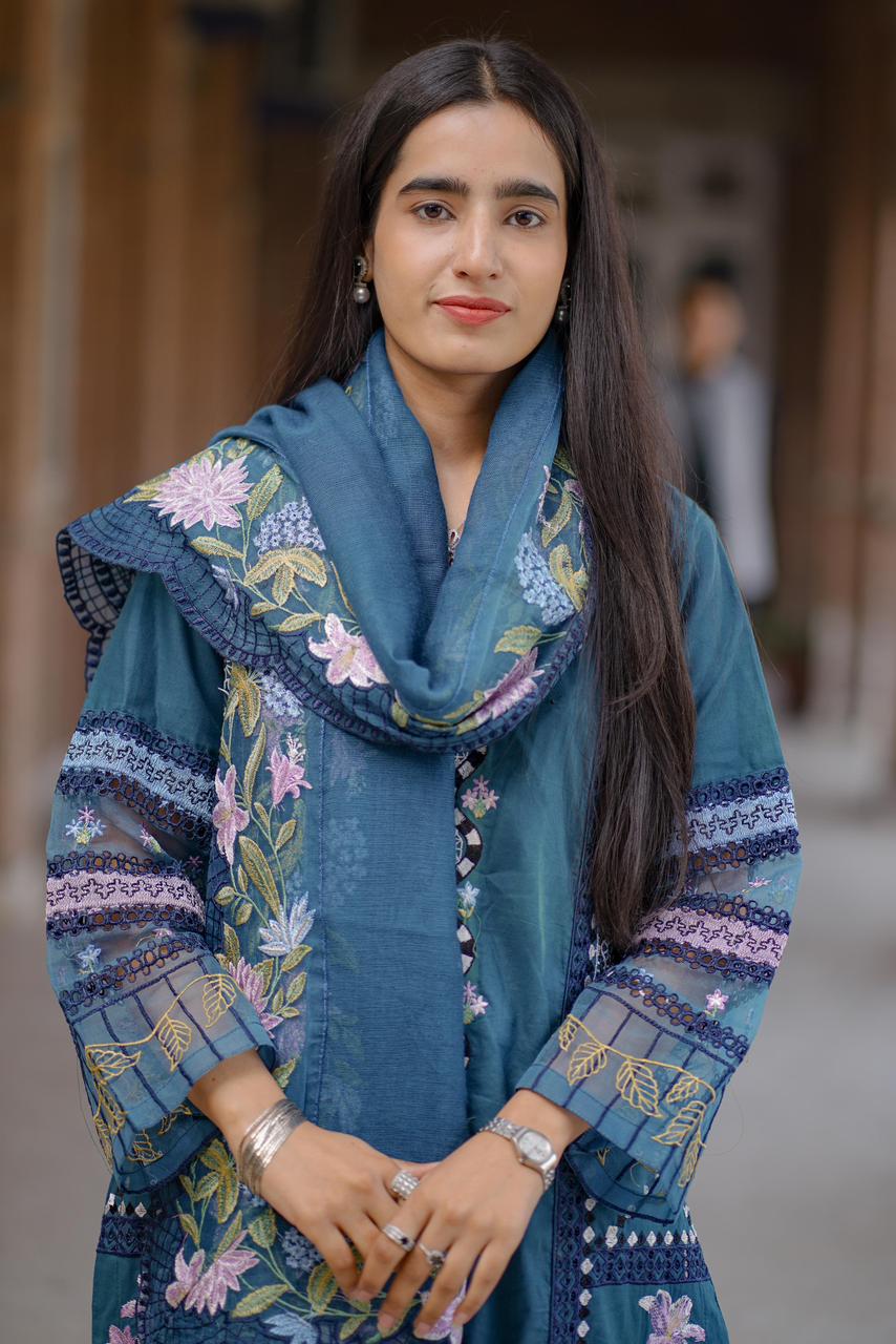 Hafsa Ali Khan